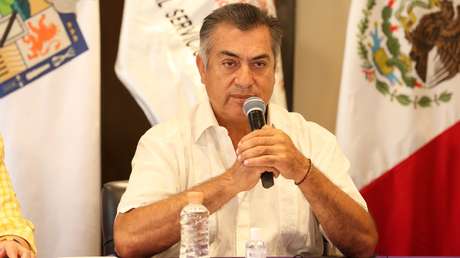 Un gobernador mexicano recomienda a la población no viajar por una carretera del norte del país ante la alarmante cifra de desapariciones