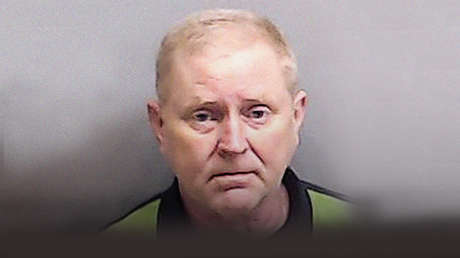 Arrestan al presunto asesino de un niño 33 años después del crimen al parar la Policía el Uber en el que iba de pasajero