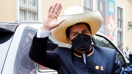 Se pospone la juramentación del primer Gabinete de Ministros de Pedro Castillo en Perú