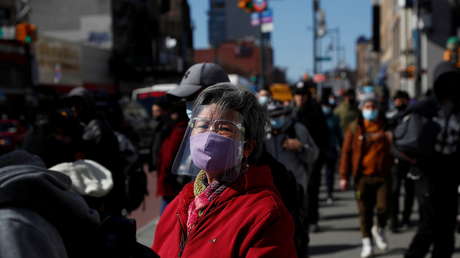 Más de 9.000 casos de agresión desde el inicio de la pandemia: un informe muestra el alcance del "virus del odio" contra los asiáticos en EE.UU.