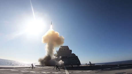 Zarpa el tercer y último destructor Zumwalt de la Armada de EE.UU., un 'coloso' venido a menos por su alto costo y sus tropiezos