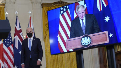 El canciller francés explica por qué no han retirado a su embajador en Londres en medio de la crisis de los submarinos