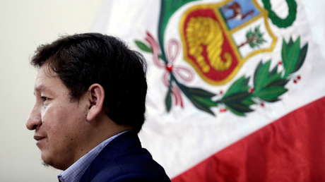 Pedro Castillo acepta la renuncia del primer ministro Guido Bellido para "garantizar la gobernabilidad del país"