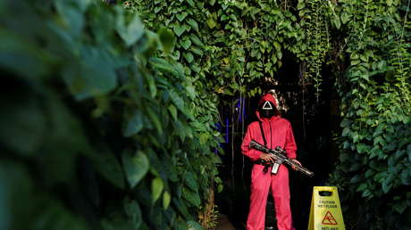 Bloomberg: Netflix calcula que gana casi 900 millones de dólares con 'El juego del calamar'