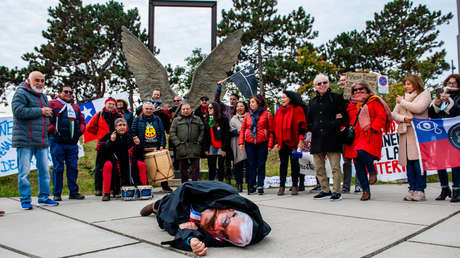 Marchas masivas en Chile a dos años del estallido social que transformó el país, terminó con el espejismo neoliberal y marcó la debacle de Piñera