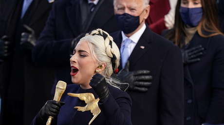 Lady Gaga confiesa que se presentó en la investidura de Joe Biden en un "vestido antibalas"