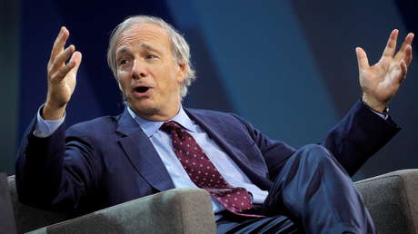 "Los más perjudicados son los que tienen su dinero en efectivo": El magnate Ray Dalio alerta de los efectos de la inflación en EE.UU.