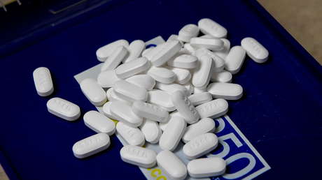 Un tribunal de EE.UU. responsabiliza a 3 gigantes del comercio minorista de contribuir a la crisis de adicción a los opioides