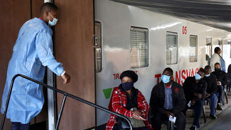 Nueva variante de covid-19 detectada en Sudáfrica es "la más preocupante que hemos visto", afirman médicos británicos