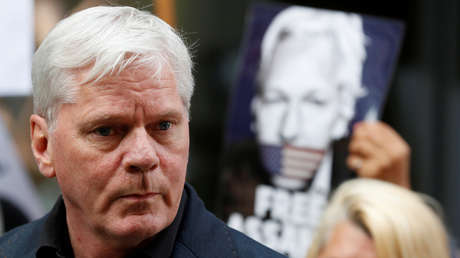 "Un día oscuro para el periodismo": redactor jefe de WikiLeaks comenta a RT la autorización de extraditar a Assange al "país que contempló matarlo"