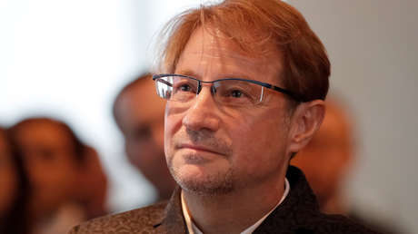 México envía a Israel 3 solicitudes de extradición en contra del diplomático Andrés Roemer, acusado de violación y abusos sexuales