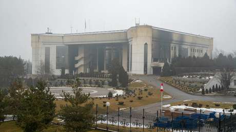 El presidente de Kazajistán denuncia "un intento de golpe de Estado" y que "todas las hostilidades fueron coordinadas desde un centro"