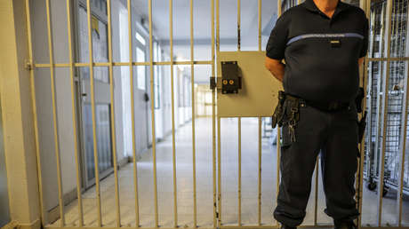 Una modelo húngara pide más de 110.000 dólares de indemnización tras pasar 74 días en una cárcel acusada por error de narcotráfico