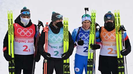 Biatlonistas rusos se llevan el bronce en la prueba de relevos