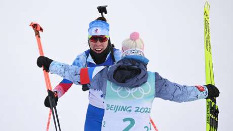 Biatletas rusas se llevan la plata en la prueba de relevos en los JJ.OO. de Pekín