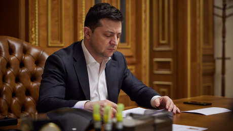 Zelenski: "Nos hemos quedado solos. No veo quién esté listo para luchar con nosotros"