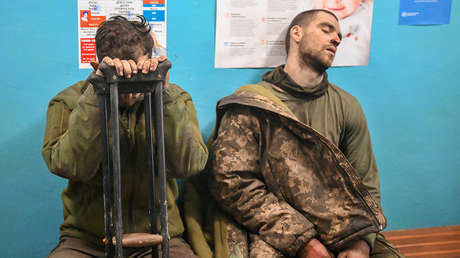 El Ministerio de Defensa ruso confirma que 1.026 soldados de las Fuerzas Armadas de Ucrania se rindieron en Mariúpol