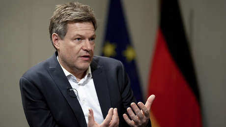 Cerrar las cortinas, controlar las duchas, comer menos carne y otros consejos que los políticos europeos dan a su población para "disgustar a Putin"