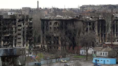 RT recorre las calles de Mariúpol, que quedó reducida a escombros