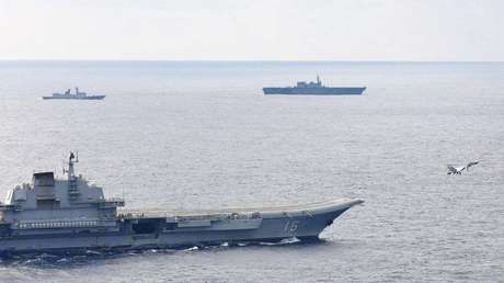 Buques de guerra chinos dirigidos por el portaaviones Liaoning inician una misión de entrenamiento de combate realista en el Pacífico occidental