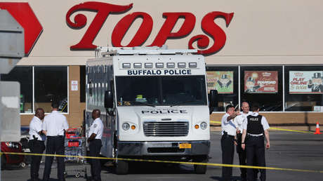 Ataque de odio racista, planeado de antemano y transmitido por Twitch: todo lo que se sabe sobre el tiroteo en Búfalo que dejó 10 muertos