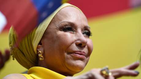 Retienen provisionalmente en Honduras a la senadora colombiana Piedad Córdoba por llevar casi 68.000 dólares