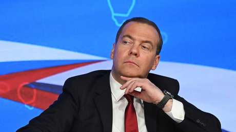 Dmitri Medvédev afirma que la UE ha sufrido las "dulces consecuencias" por las sanciones impuestas a Rusia