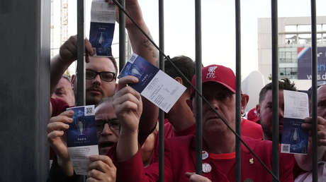 La Policía francesa usó gases lacrimógenos contra los hinchas antes de la final de la Champions