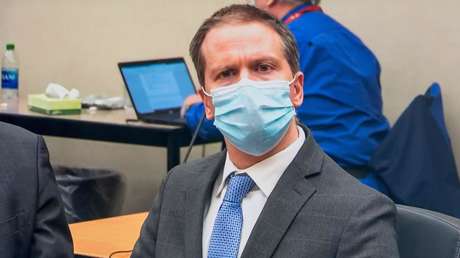 Condenan a 21 años de prisión por cargos federales al expolicía Derek Chauvin, responsable de la muerte de George Floyd