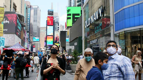 Bill Gates quiere donar casi toda su fortuna a la beneficencia y "salir de la lista de las personas más ricas del mundo"