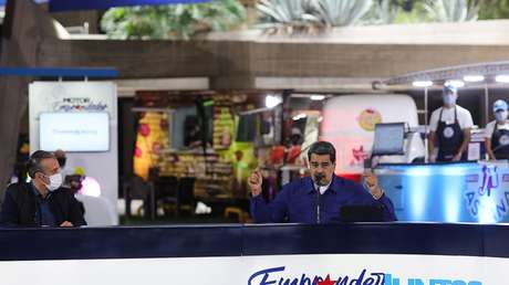 Maduro denuncia el "secuestro" en Argentina e intento de robo de EE.UU. de un avión venezolano