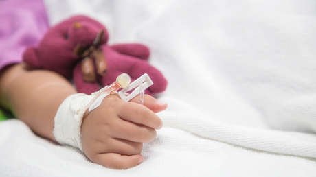 ¿Mala praxis, homicidio o negligencia? Las extrañas muertes de al menos cinco bebés sanos que han provocado conmoción en Argentina