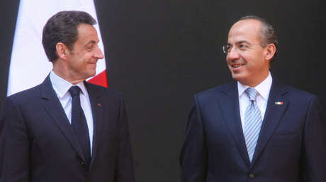 El documental de Netflix que enfrenta a Calderón y a Sarkozy (y que promueve López Obrador)