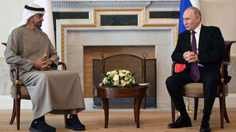 Putin al presidente emiratí: Las acciones de la OPEP+ no buscan crear problemas a nadie, sino estabilidad