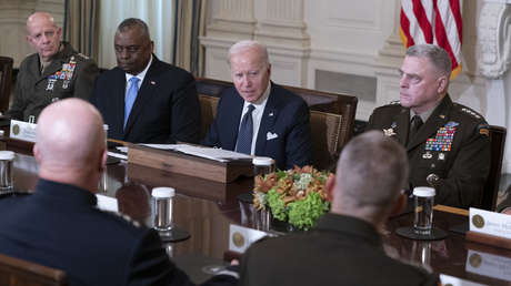 EE.UU. apuesta por una diplomacia "respaldada" por sus tropas