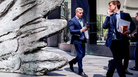 La amenaza de recesión en EE.UU. provoca despidos masivos: ¿quiénes están primero en la cola?