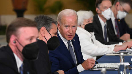 Biden a Xi: "EE.UU. seguirá compitiendo vigorosamente con China, pero esta competencia no debe desviarse hacia el conflicto"