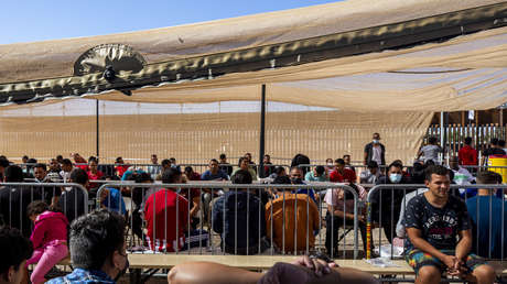 Juez de EE.UU. bloquea norma que permitía expulsar migrantes a México de inmediato