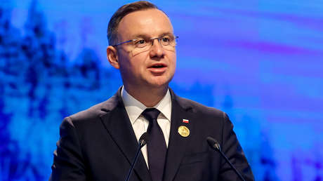 Presidente polaco: "Hay muchos indicios de que el misil que cayó en Polonia fuera ucraniano"