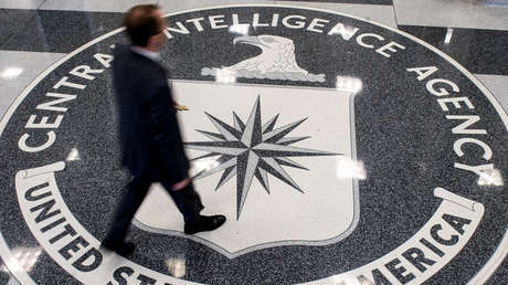 La CIA anuncia planes para reclutar como espías a ciudadanos rusos y Moscú responde