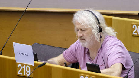 Eurodiputado insta al "jardinero" de la UE a no interferir en los asuntos de otros países