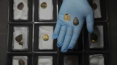 Hallan en el Reino Unido el "entierro femenino medieval más significativo" de la historia