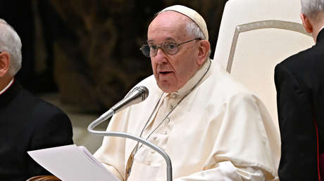 El papa Francisco advierte a burócratas del Vaticano sobre "los demonios educados" que los asechan