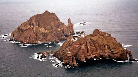 Japón protesta contra los ejercicios militares de Corea del Sur cerca de las islas en disputa
