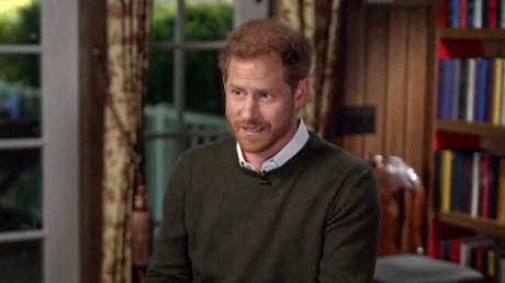 El príncipe Enrique dice que quiere "recuperar" a su padre y hermano