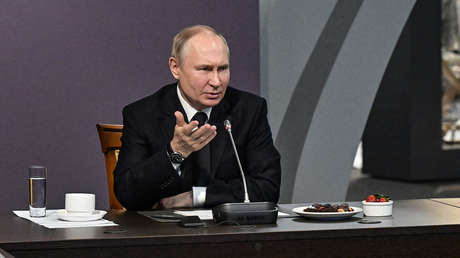 Putin no tiene duda de que las autoridades ucranianas responderán por sus crímenes contra el pueblo