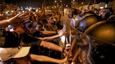 Fiscalía de Perú contabiliza más de 600 detenciones en dos meses de protestas antigubernamentales