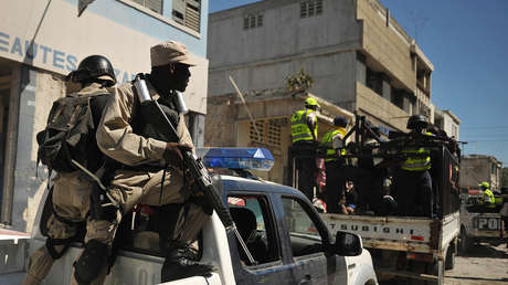 Policías armados atacan la residencia privada del primer ministro de Haití