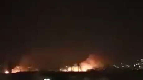 Ataque con drones a un convoy de camiones iraní en la frontera entre Siria e Irak