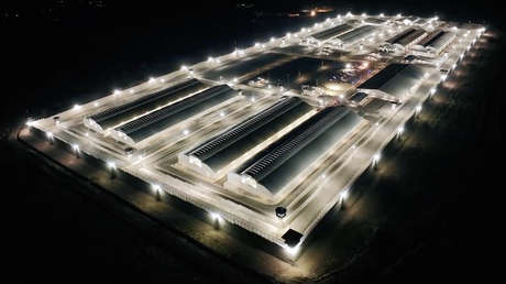 Una cárcel para 40.000 reos: Bukele inaugura la gigantesca prisión para recluir a "terroristas"